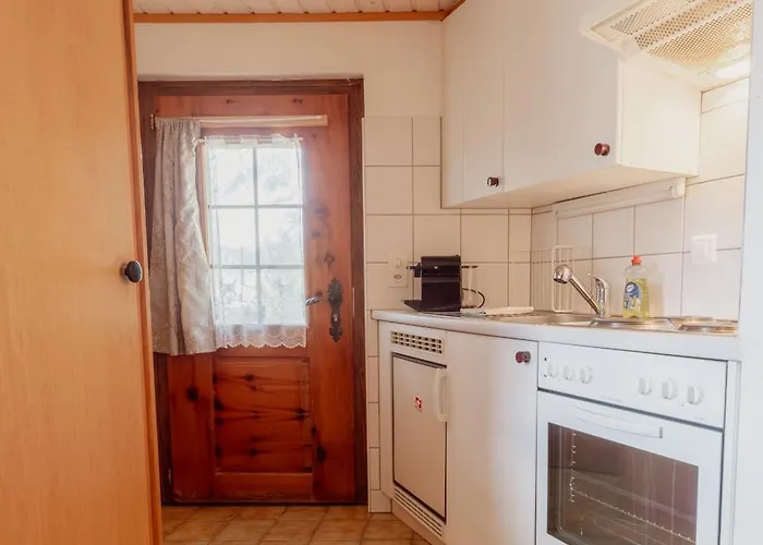 Avec Vue Sur Les Montagnes *