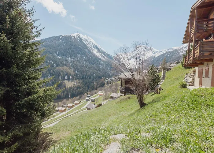 Avec Vue Sur Les Montagnes شقة غريمينتز